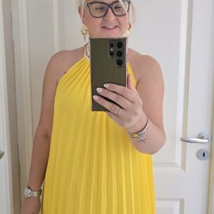 Robe plissée jaune