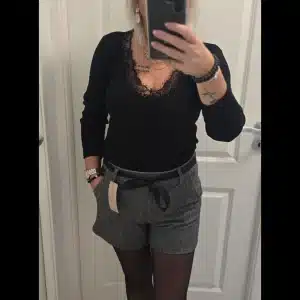 Short tweed